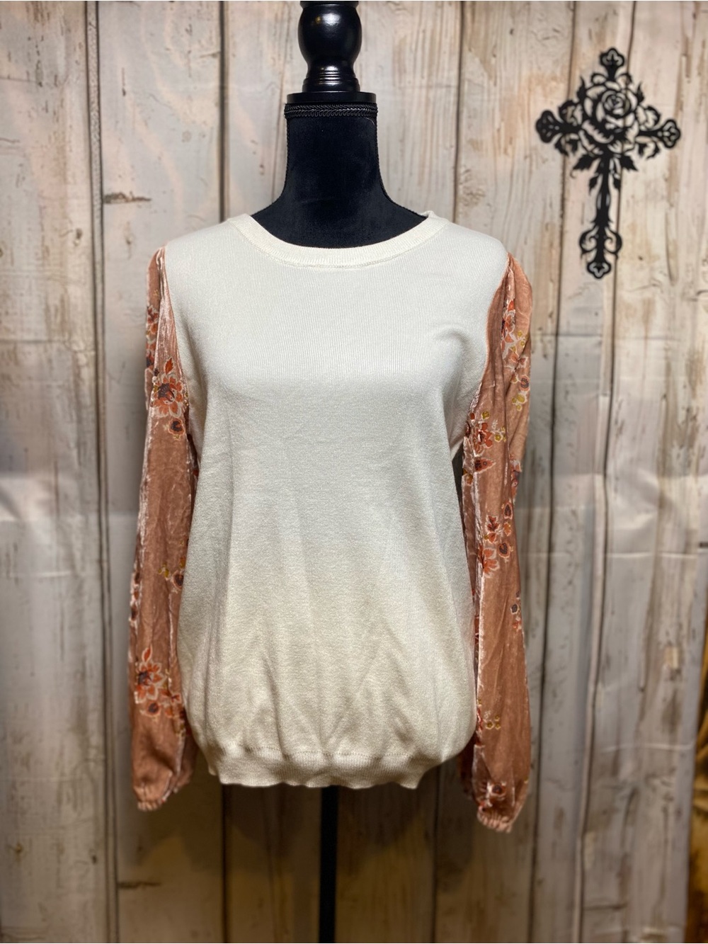 Cato Cream Pullover with Blush Floral Velvet Sleeves Sz-S